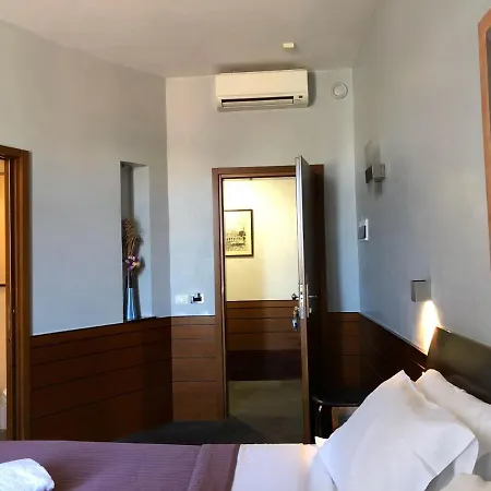 Romana Suites Gæstehus